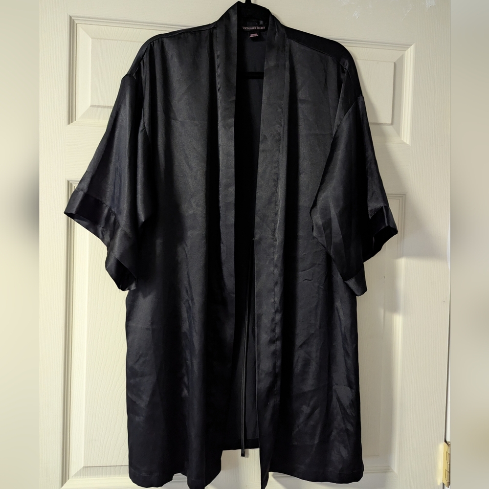 Victoria's Secret Satin Black Short Robe Sleepwear Pajama Lingerie Lounge Silky